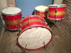 Slingerland Radio King red & gold paint drum set