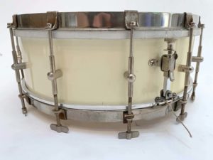 Decolite white 12-lug snare Gretsch 3-ply shell